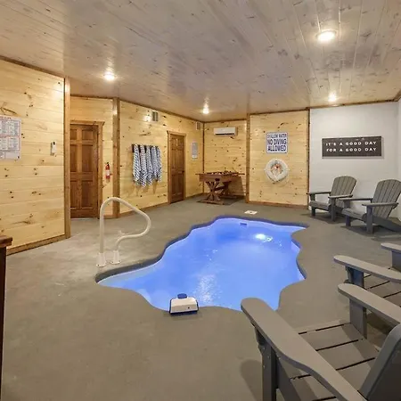 Dog Friendly, 3-Decks, Indoor Pool, Hot Tub With Arcade Villa Pigeon Forge Exterior photo