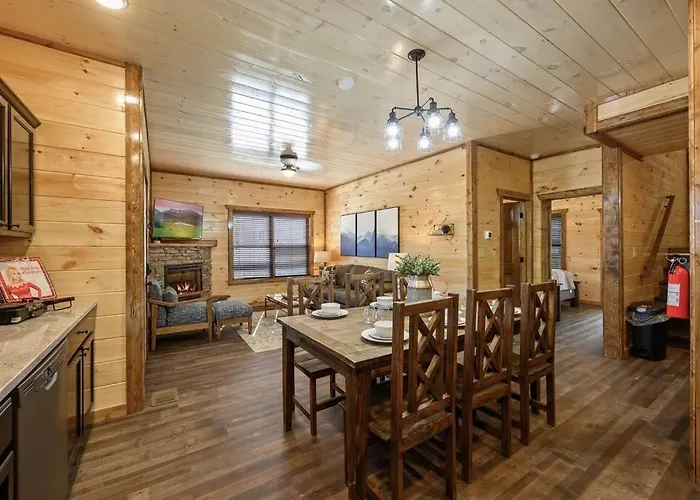 Dog Friendly, 3-Decks, Indoor Pool, Hot Tub With Arcade